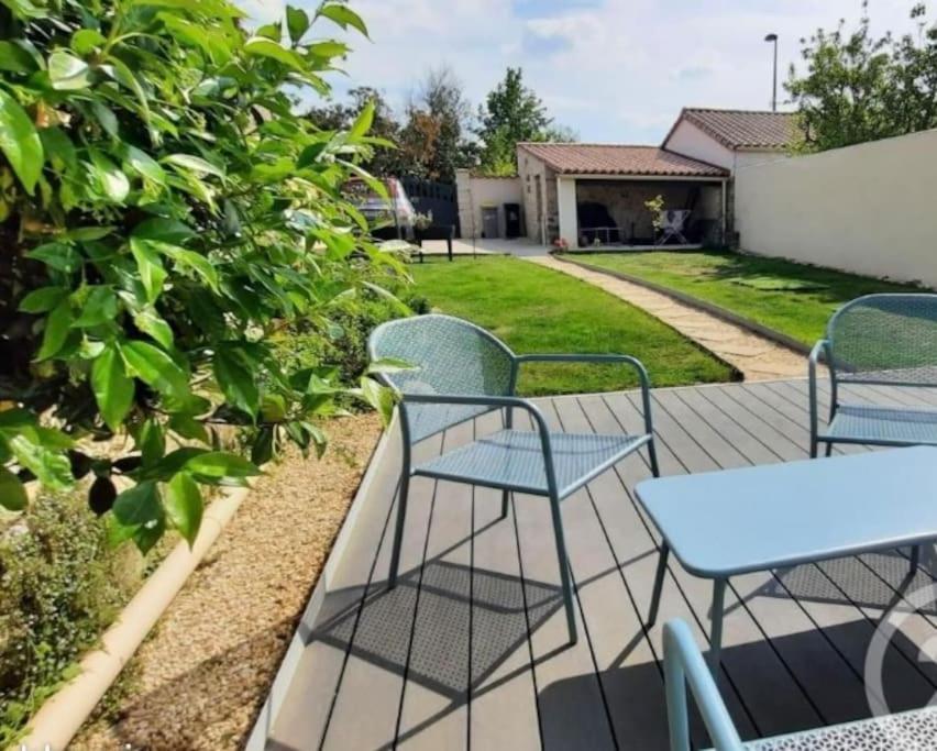 La Bulle Avec Jardin A 15 Min Des Plages
